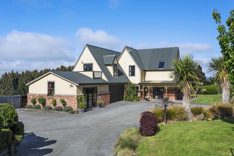 110 Abbotts Hill Road, Abbotsford, Dunedin - Carousel 1