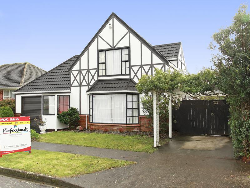 20 Stamford Grove, Avalon, Lower Hutt - Carousel 1