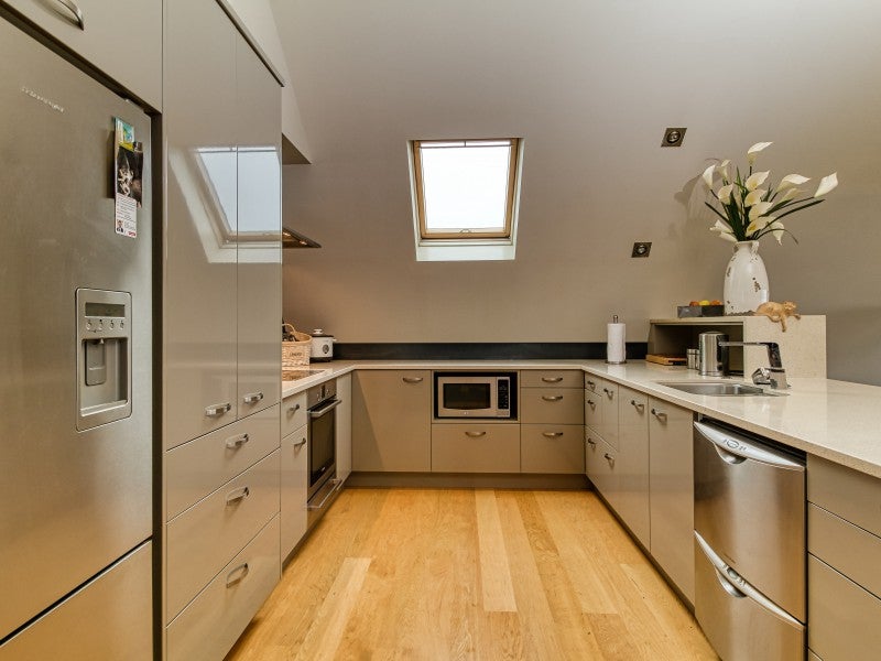 23 Meeanee Quay, Westshore, Napier - Carousel 2