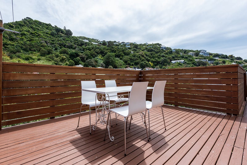 186B Queens Drive, Lyall Bay, Wellington - Carousel 17