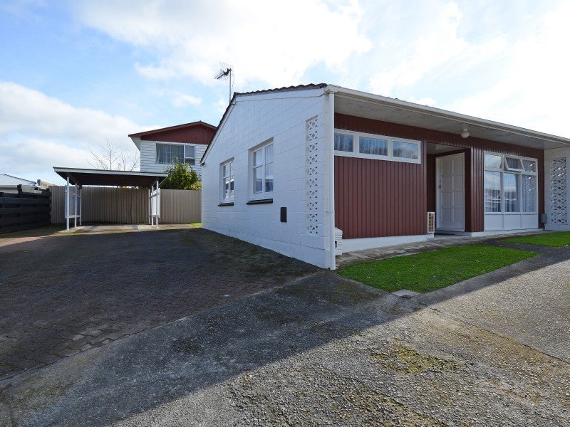 13A Heather Grove, Fairfield, Lower Hutt - Carousel 15