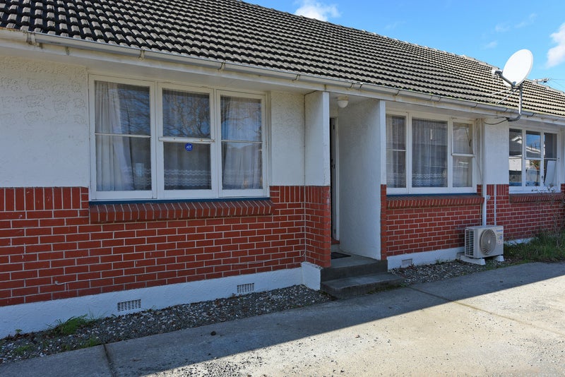 2/6 Granville Street, Silverstream, Upper Hutt - Carousel 1