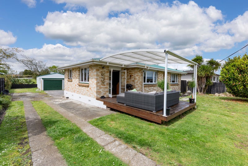 11 Glenbrook Road, Karaka, Papakura - Carousel 1