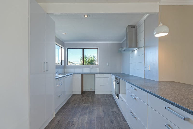 15 Carthew Terrace, Foxton Beach, Foxton - Carousel 2