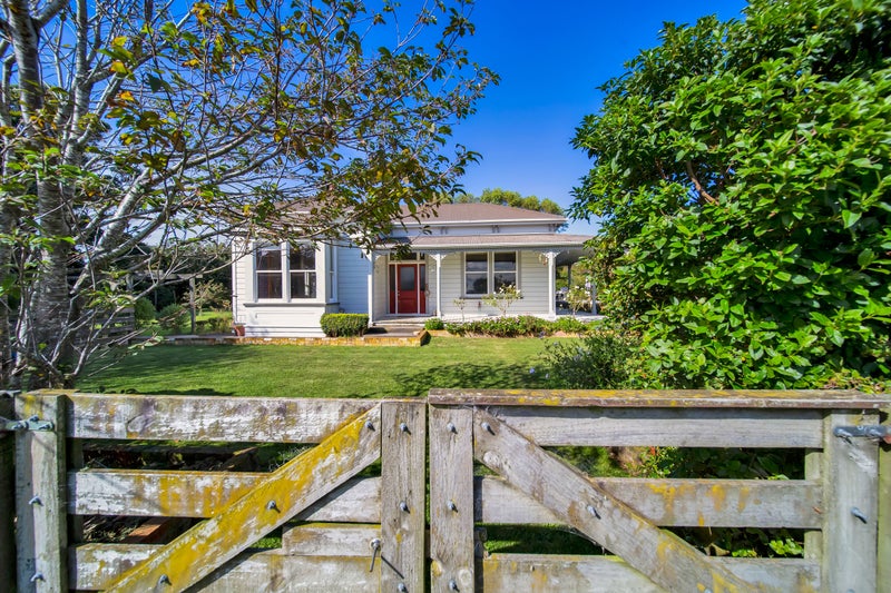 1507 South Road, Hawera - Carousel 2