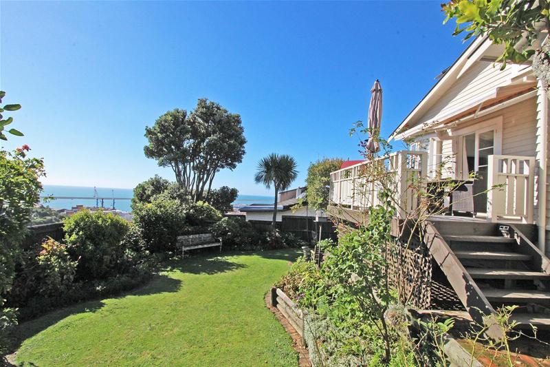 2/4 Mount Pleasant Avenue, Beachville, Nelson - Carousel 1