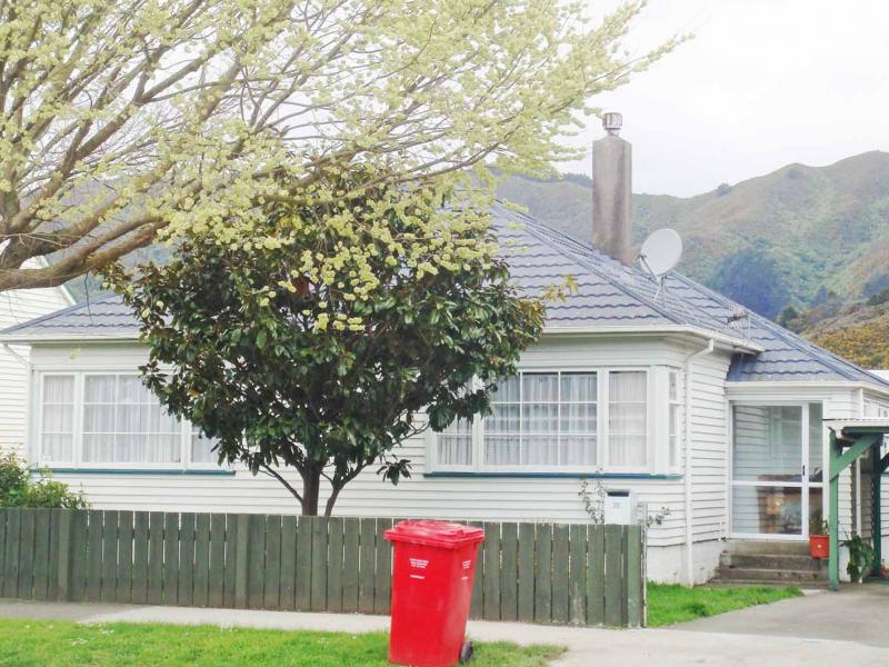 1/76 Naenae Road, Naenae, Lower Hutt - Carousel 1