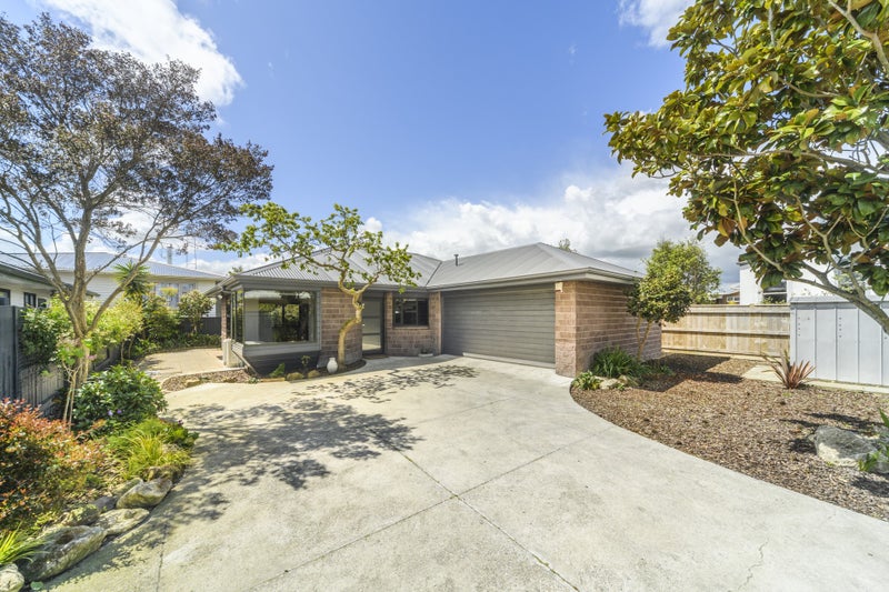 29A Botanical Road, Takaro, Palmerston North - Carousel 1