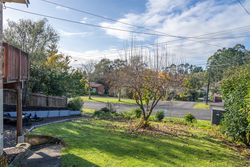 15 Acacia Crescent, Glenview, Hamilton - Carousel 2