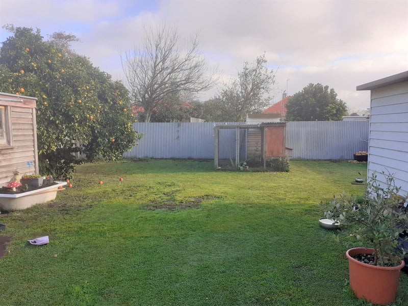 806 Kowhai Street, Mahora, Hastings - Carousel 3