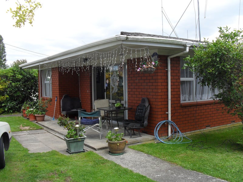 3 Carey Street, Maeroa, Hamilton - Carousel 3