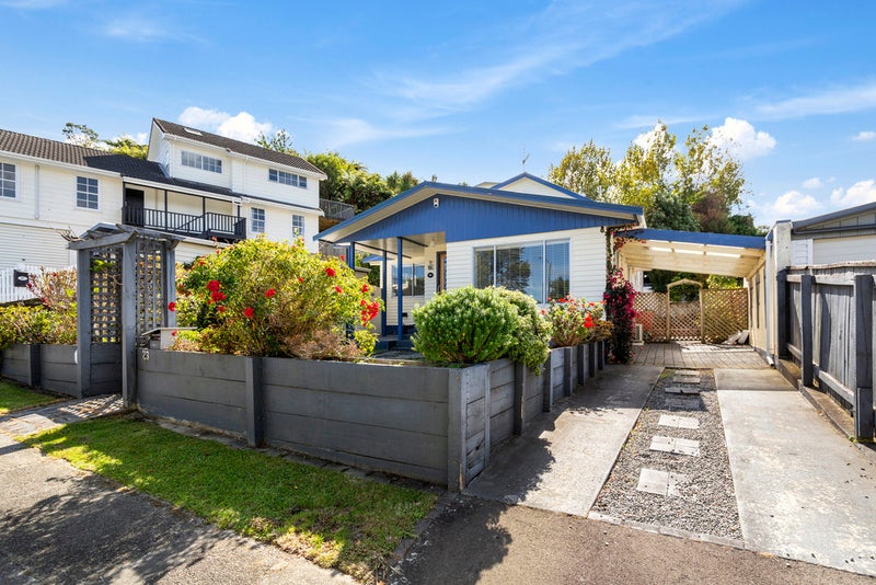 23 Gainsborough Grove, Belmont, Lower Hutt - Carousel 2