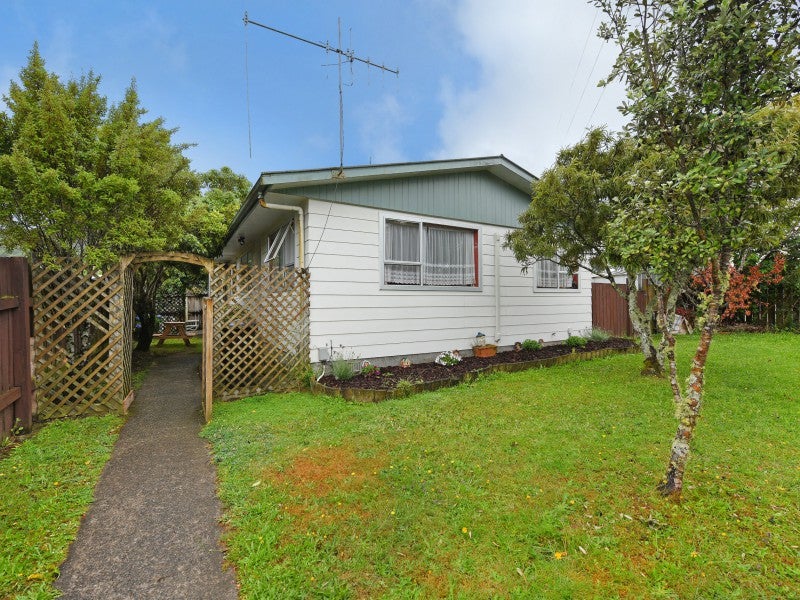 71A Gemstone Drive, Birchville, Upper Hutt - Carousel 1