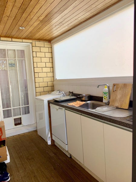 1B Fernleigh Avenue, Royal Oak, Auckland - Carousel 9