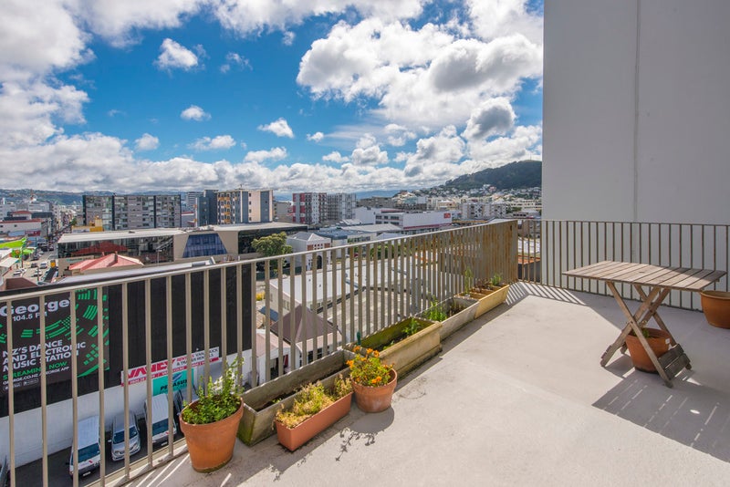 4A/51 Webb St, Mount Cook, Wellington - Carousel 2