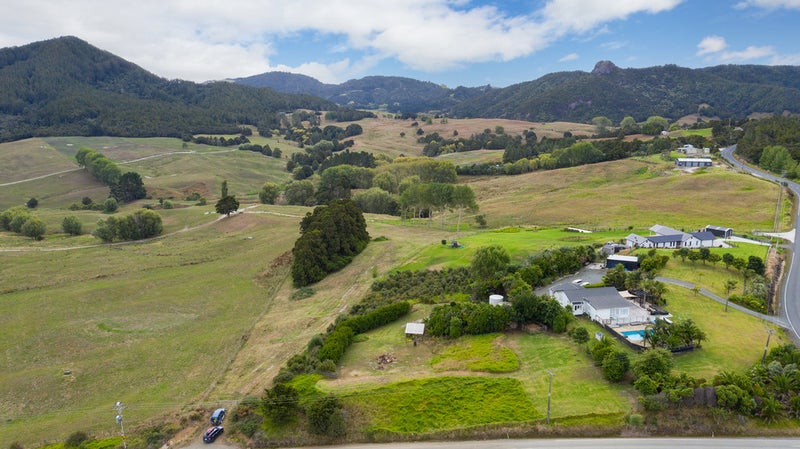 445 Gibbons Road, Kaiwaka - Carousel 14