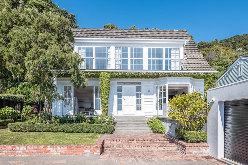 237 Marine Drive, Lowry Bay, Lower Hutt - Carousel 1