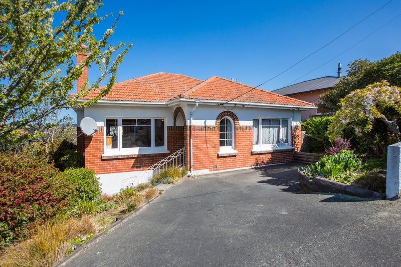 97 Oakwood Avenue, Maryhill, Dunedin - Carousel 1