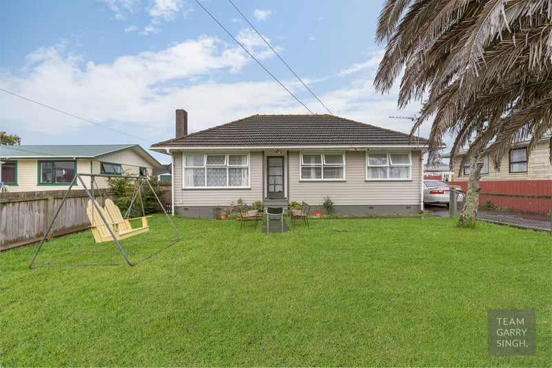 7 Angus Street, Otara, Auckland - Carousel 1