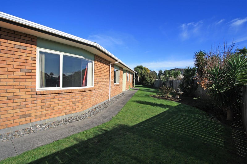 20 Meade Place, Bell Block, New Plymouth - Carousel 2