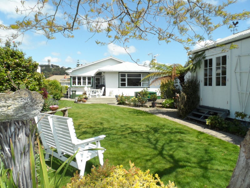 19 Wakefield Street, Whanganui East, Whanganui - Carousel 1