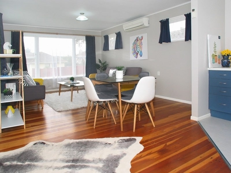 4 Astrolabe Street, Cannons Creek, Porirua - Carousel 1