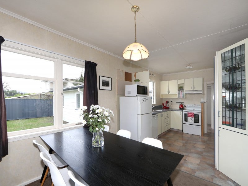 710 Murdoch Road East, Akina, Hastings - Carousel 2