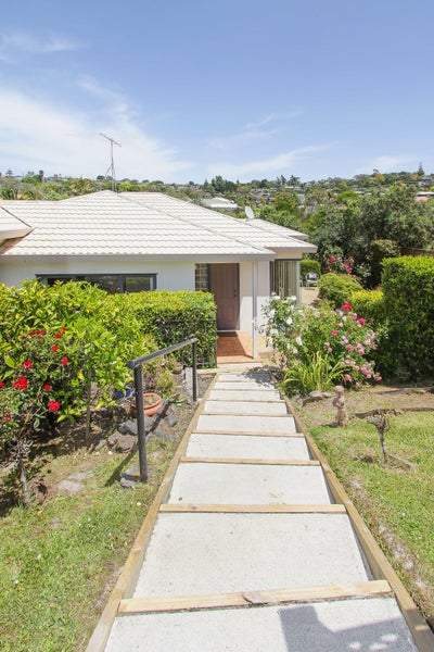 30 Donald Street, Stanmore Bay, Whangaparaoa - Carousel 2