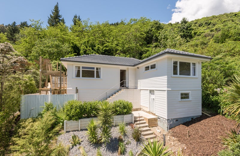 131 Brook Street, The Brook, Nelson - Carousel 1