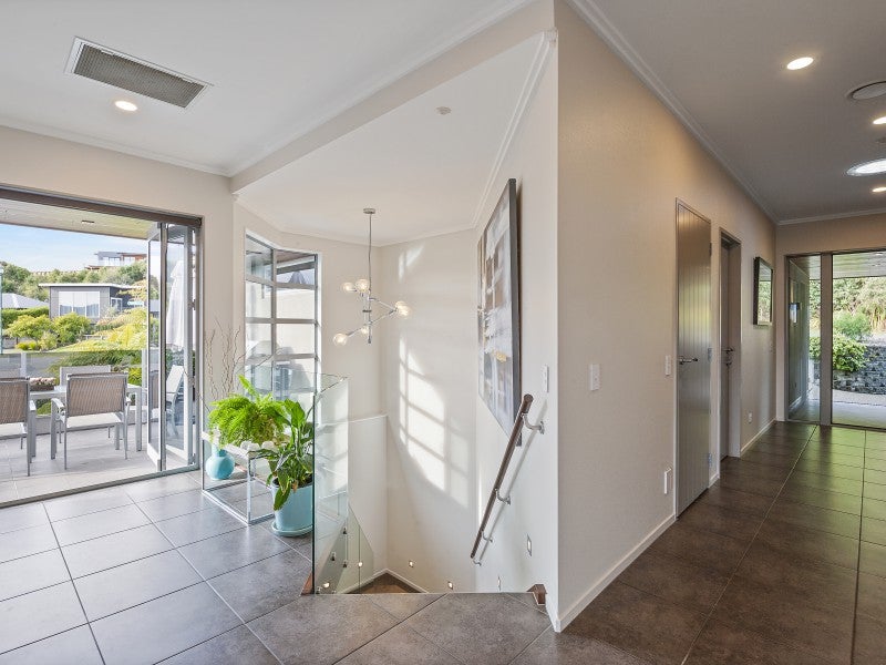 1 Locheagles Rise, Kinloch, Taupō - Carousel 2