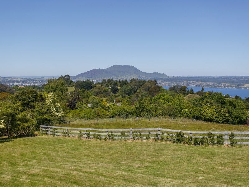 35 Blue Ridge Drive, Taupo - Carousel 2