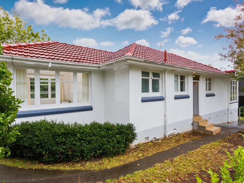 20 Budock Road, Hillsborough, Auckland - Carousel 1