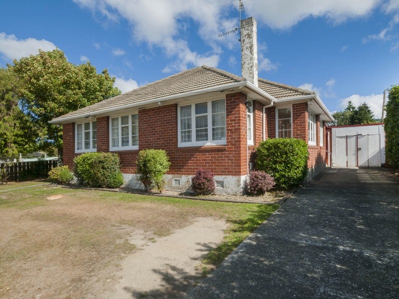 23 Molesworth Street, Taita, Lower Hutt - Carousel 1