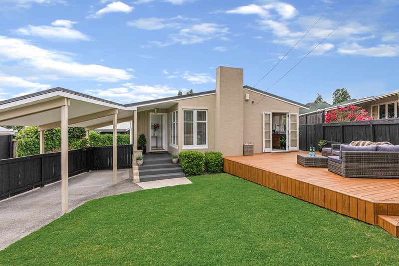 9 Blackett Crescent, Meadowbank, Auckland - Carousel 1