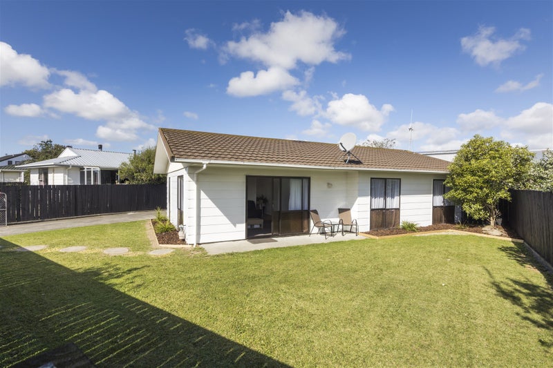 48 Acacia Street, Kelvin Grove, Palmerston North - Carousel 2