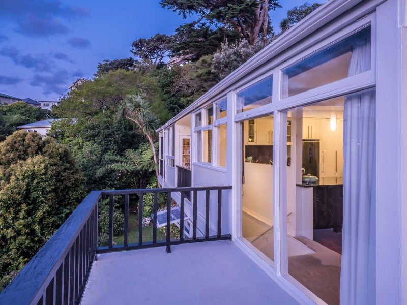 39 Imlay Crescent, Ngaio, Wellington - Carousel 1