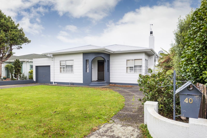 40 Guy Avenue, Takaro, Palmerston North - Carousel 1