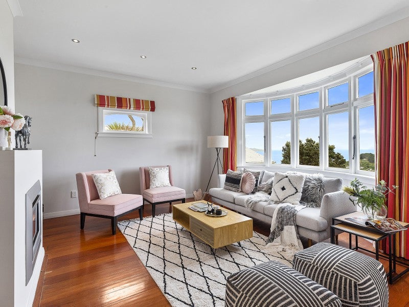 17 Houghton Bay Road, Houghton Bay, Wellington - Carousel 2