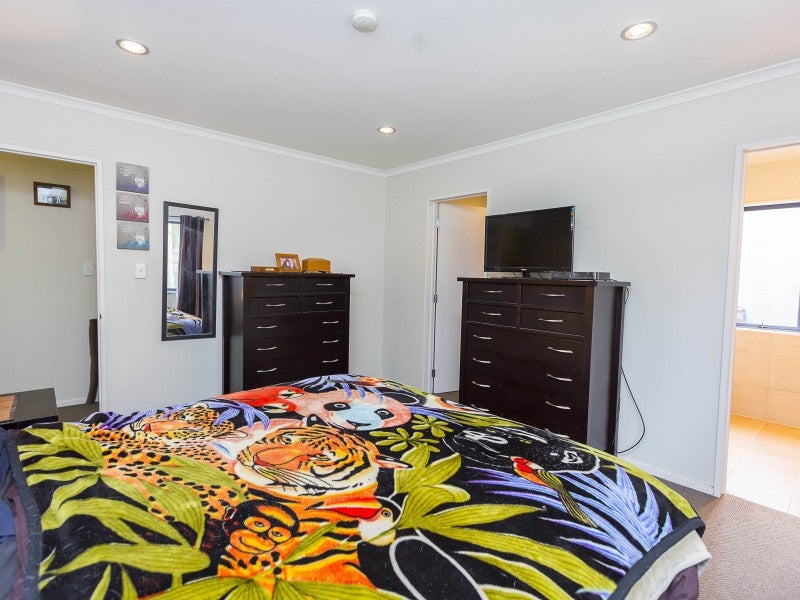 20 Aragon Grove, Kingsley Heights, Upper Hutt - Carousel 26