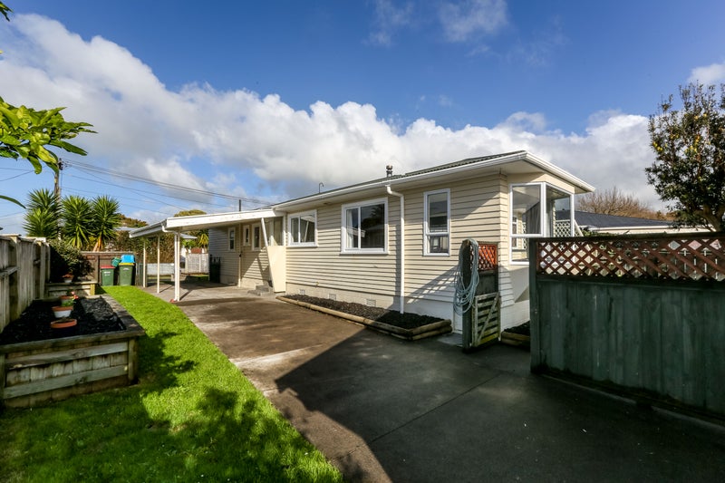 5 Barclay Street, Ferndale, New Plymouth - Carousel 17