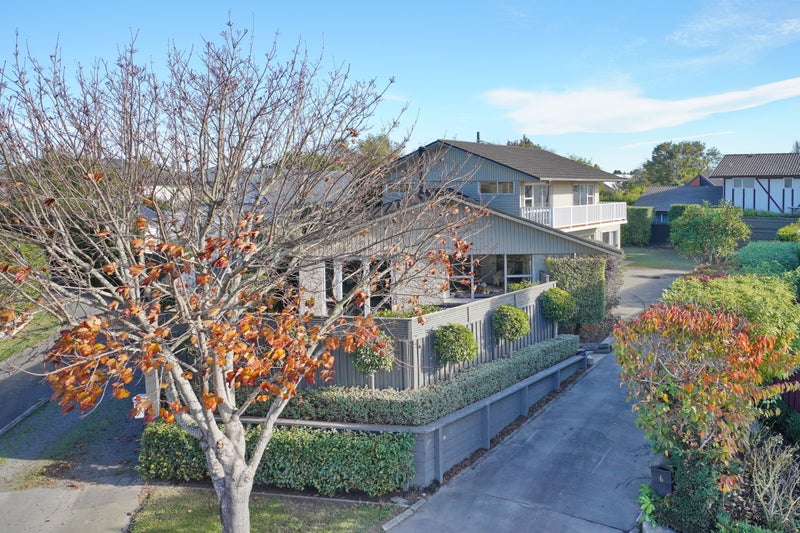 6 Banff Place, Avonhead, Christchurch - Carousel 1