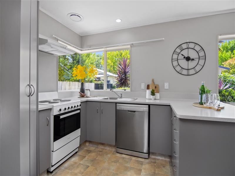 10A Stanley Street, Claudelands, Hamilton - Carousel 2