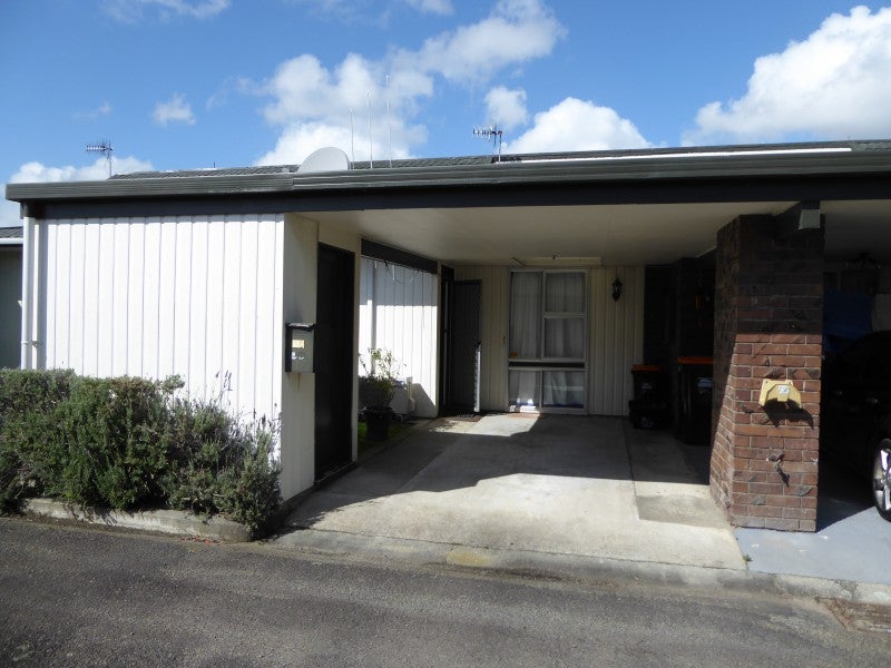 10/160 Ruahine Street, Roslyn, Palmerston North - Carousel 2
