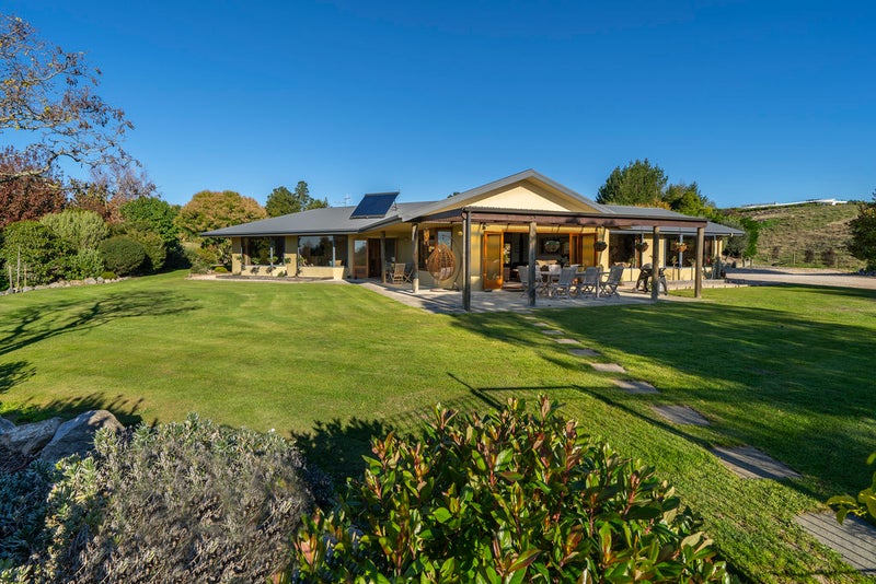 323 Redwood Valley Road, Redwood Valley - Carousel 2