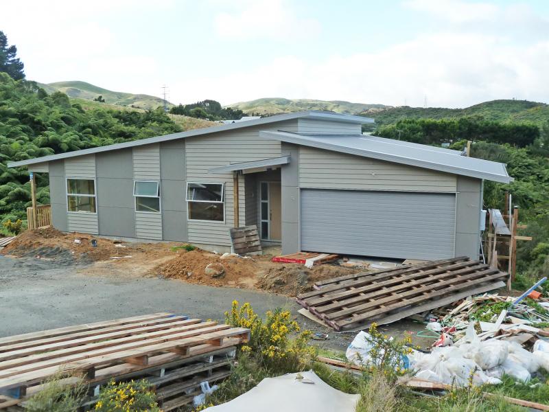 14 Tara Place, Belmont, Lower Hutt - Carousel 1