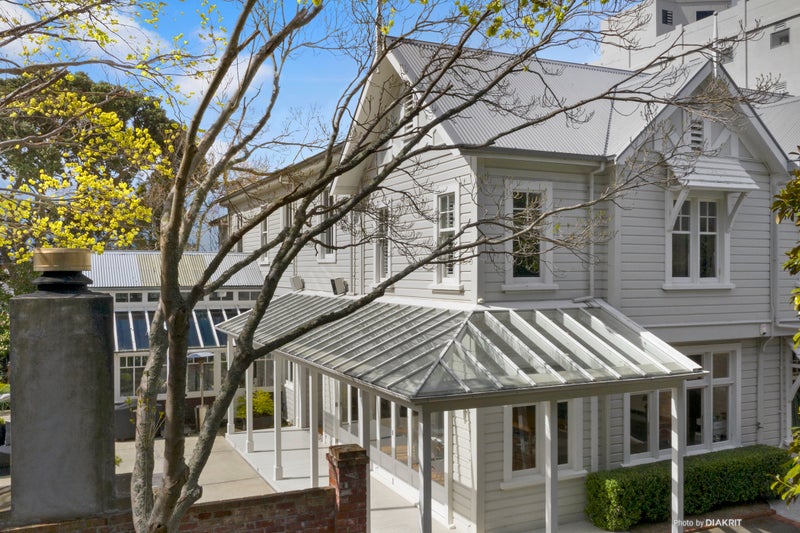 46 Hobson Street, Thorndon, Wellington - Carousel 34