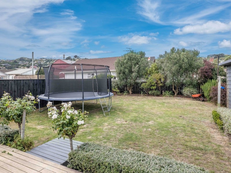 47 Derwent Street, Island Bay, Wellington - Carousel 2