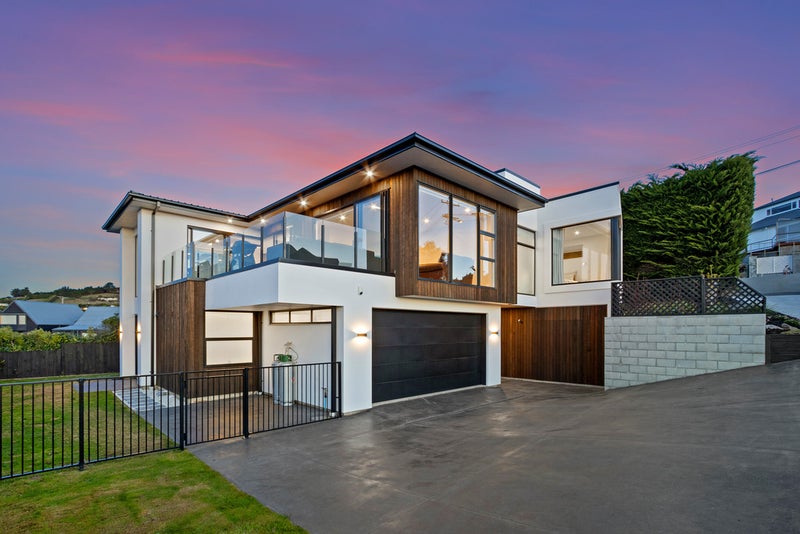 21 Belleview Terrace, Mount Pleasant, Christchurch - Carousel 1