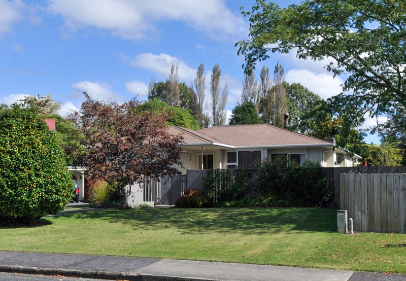 10 Clyde Street, Utuhina, Rotorua - Carousel 2