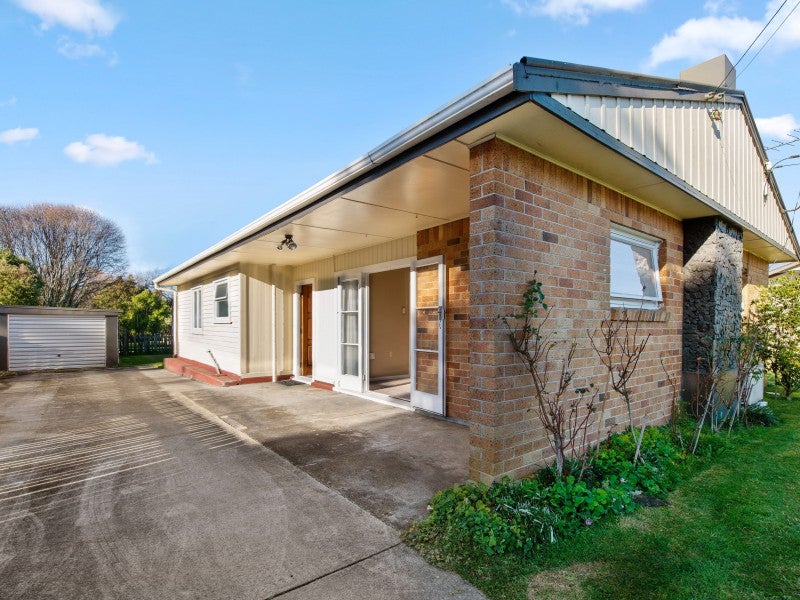 9 John Road, Fairy Springs, Rotorua - Carousel 1